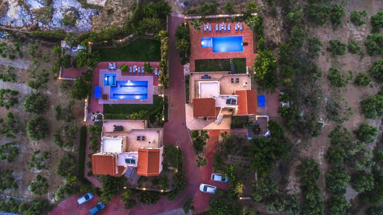 Villas Louloudaki Loutra Екстериор снимка