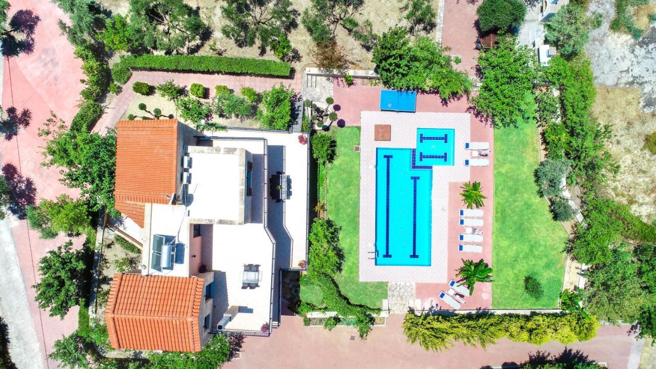 Villas Louloudaki Loutra Екстериор снимка