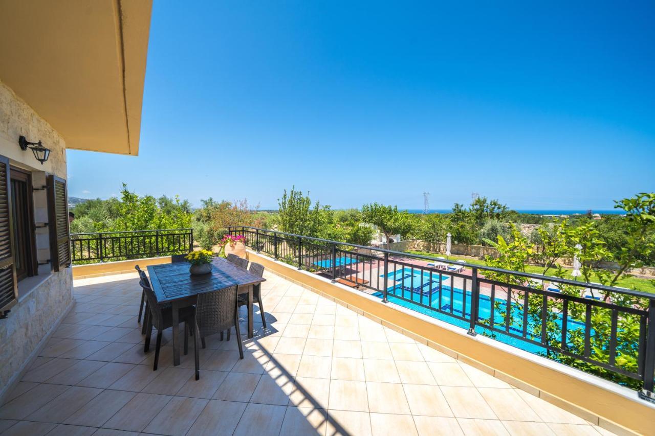 Villas Louloudaki Loutra Екстериор снимка