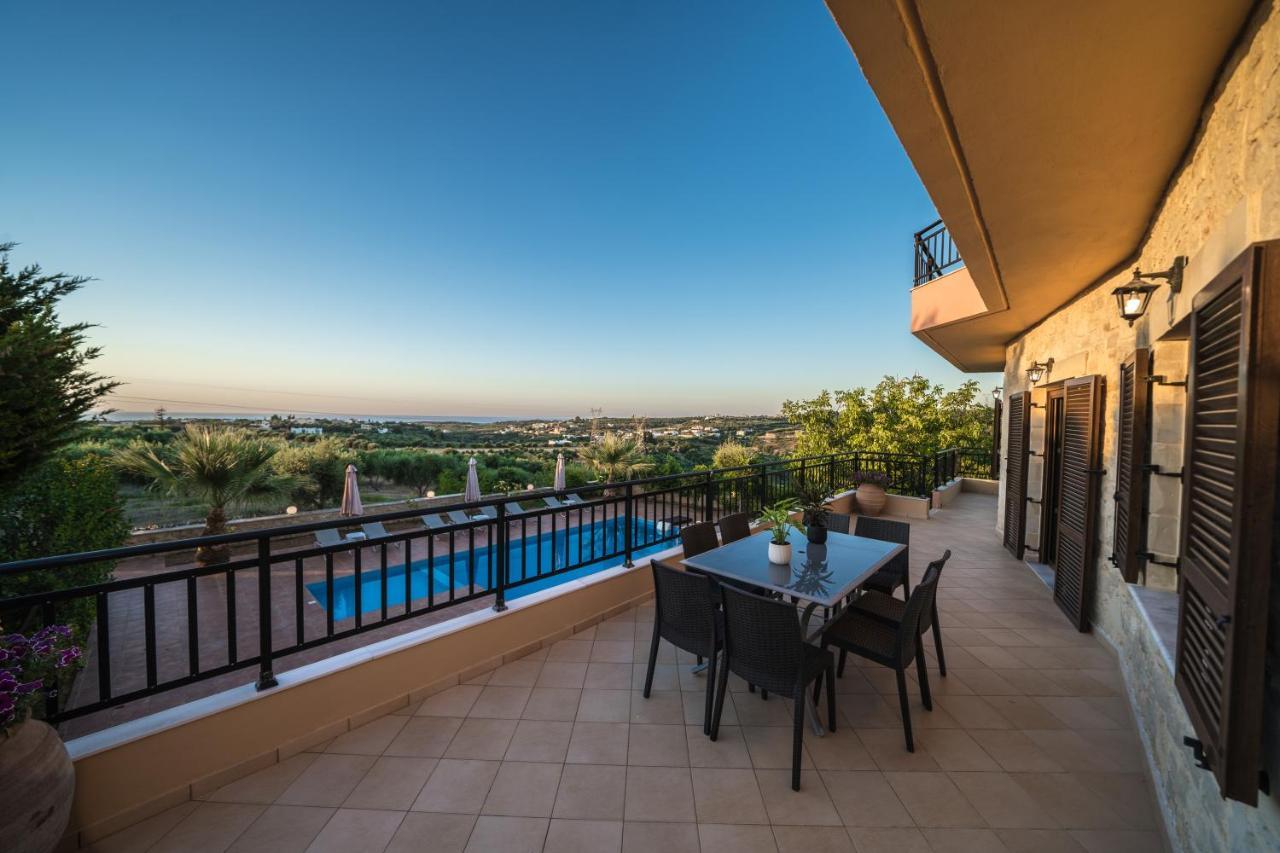 Villas Louloudaki Loutra Екстериор снимка