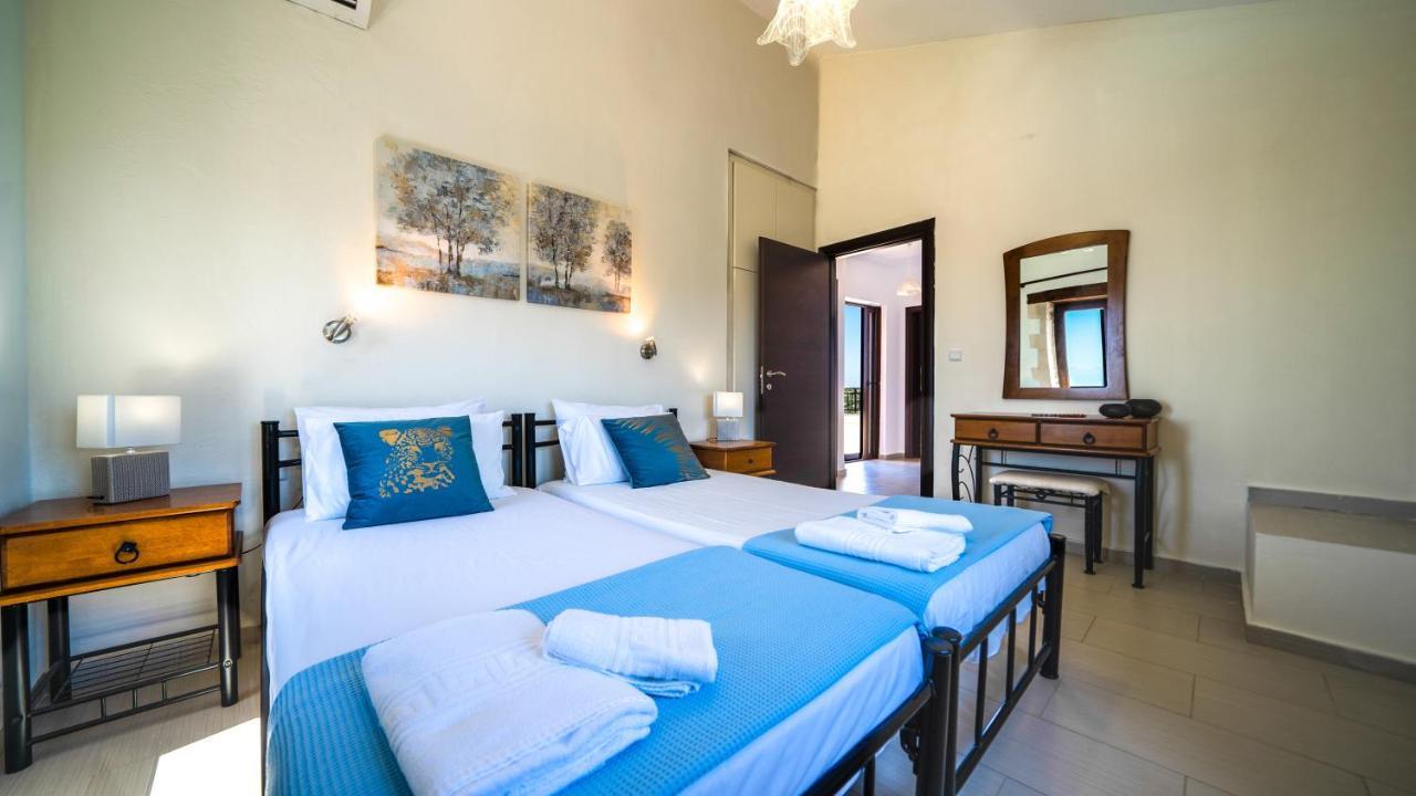 Villas Louloudaki Loutra Екстериор снимка